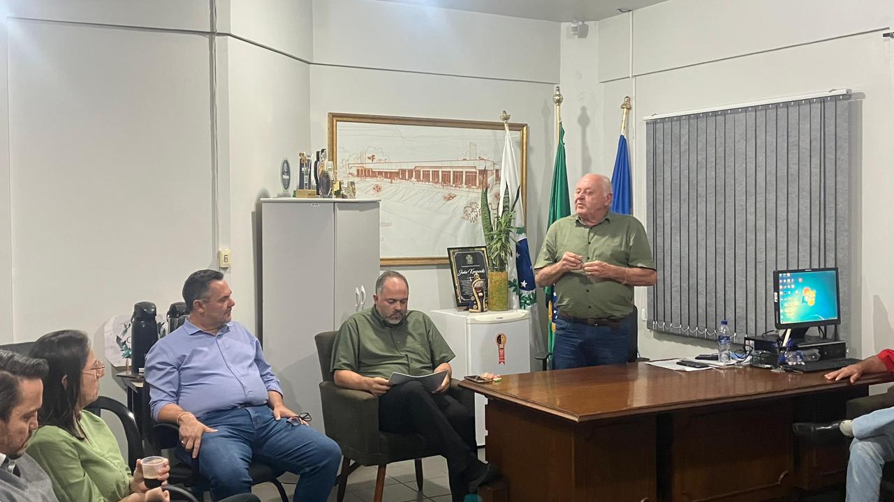 Reuniões nos municípios 